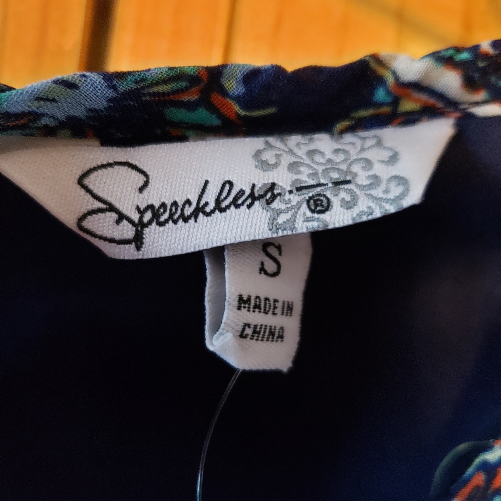 Dress - Picture 3 of 3